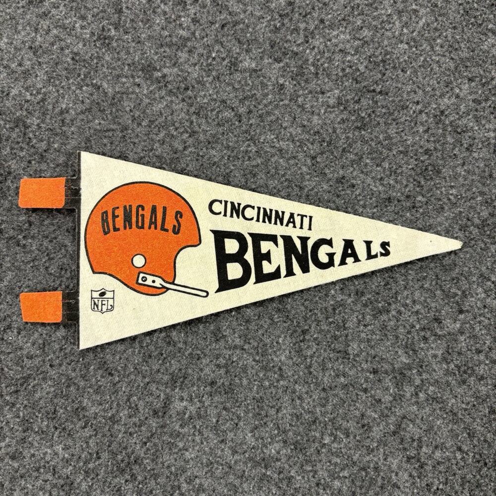 Vintage Cincinatti Bengals Mini Pennant 7” NFL Football